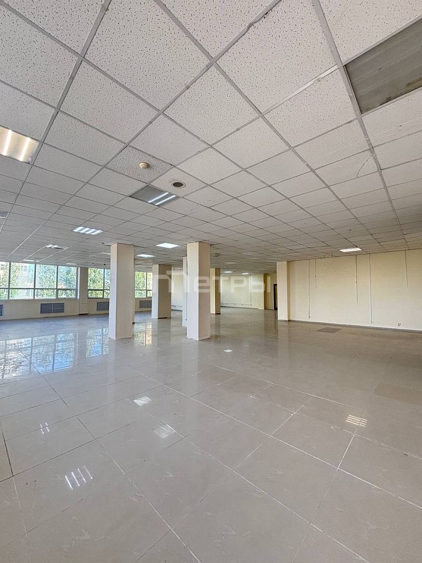 Сдам коммерцию 855m2*
