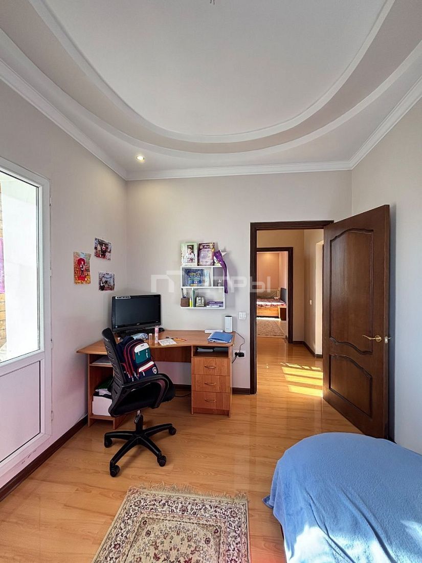 7-комнатный дом на Юго-Востоке, 297 м², участок 10 соток
