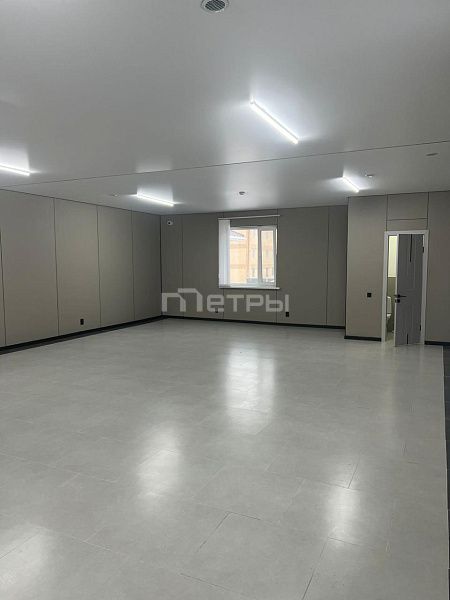 Сдам коммерческое помещение 200м2