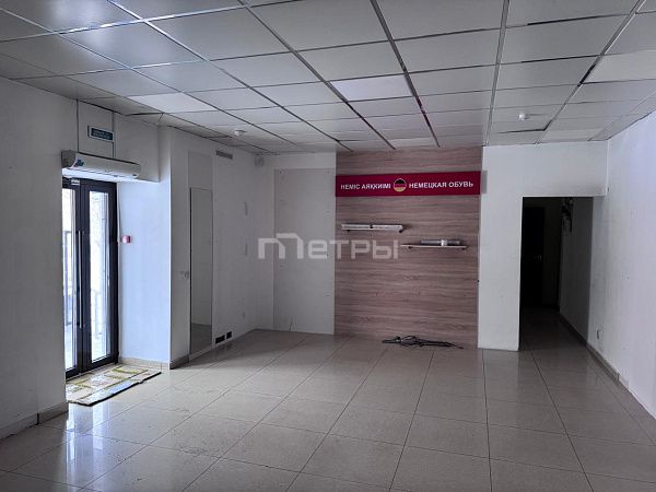 Торговые помещения, 63 м2