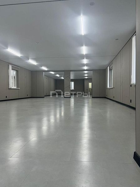 Сдам коммерческое помещение 200м2
