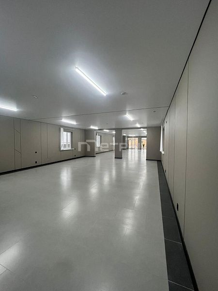 Сдам коммерческое помещение 200м2