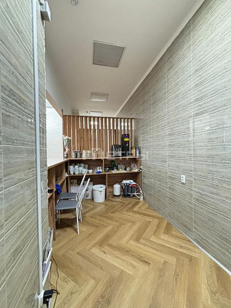 КОММЕРЧЕСКОЕ ПОМЕЩЕНИЕ 277 м² С ДЕЙСТВУЮЩИМ БИЗНЕСОМ