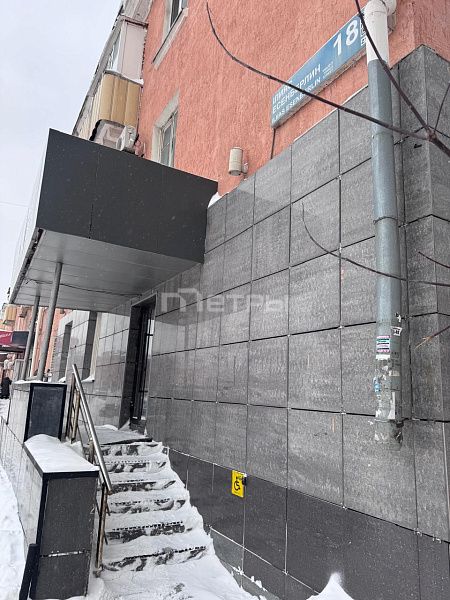 Торговые помещения, 63 м2