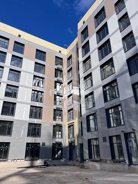 Продается 2-ком, Бизнес класса