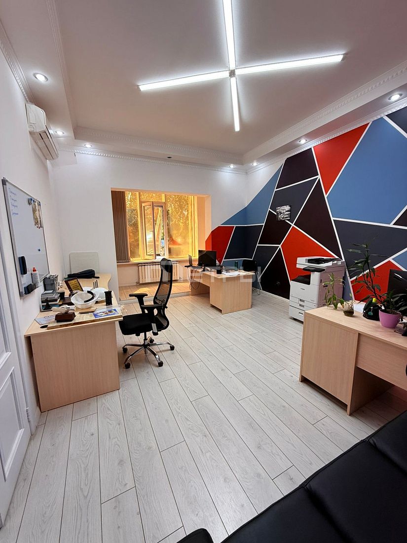 Офис в здании КазМунайГаза