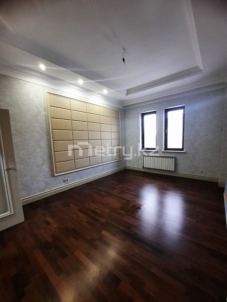 4 комнатная квартира в Алматинском районе в ЖК "Английский квартиал"
