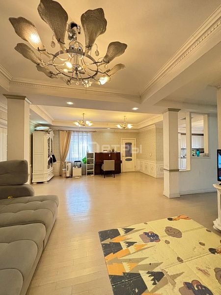 Частный дом в районе Чубары