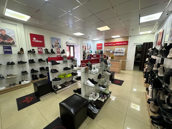 Торговые помещения, 63 м2