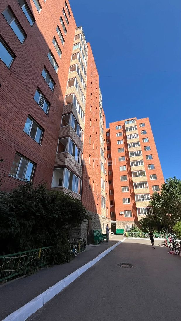 Продам 3ку в ЖК Азат-2, Алматинский район