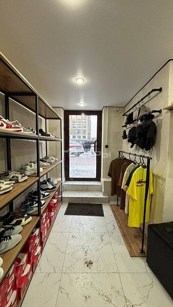 Продам магазин одежды и обуви