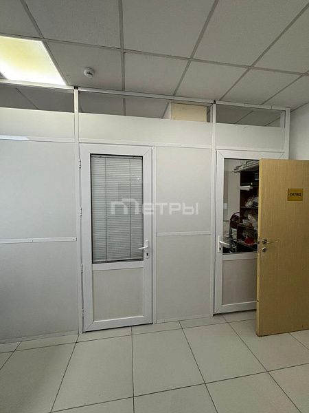 КОММЕРЧЕСКОЕ ПОМЕЩЕНИЕ 277 м² С ДЕЙСТВУЮЩИМ БИЗНЕСОМ